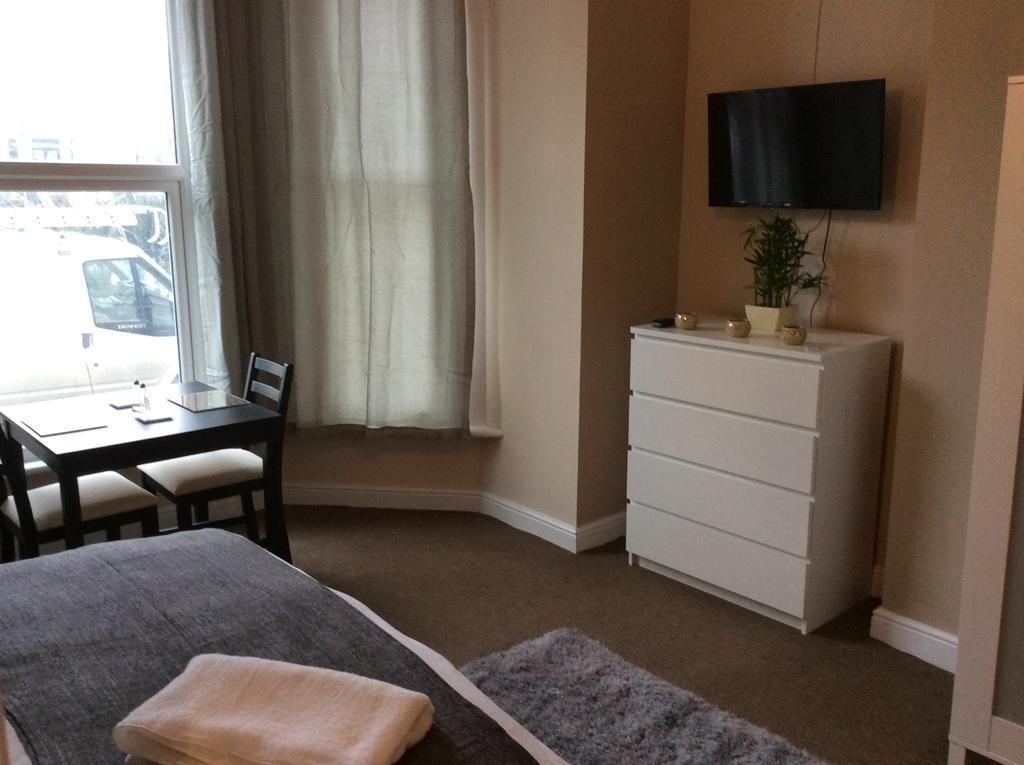 The Crescent Apartments Bridlington Room photo