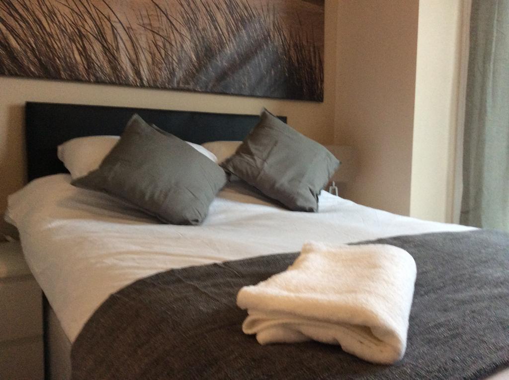 The Crescent Apartments Bridlington Room photo