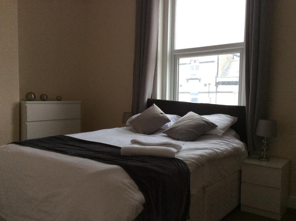 The Crescent Apartments Bridlington Room photo